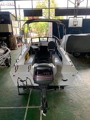 Haines Hunter Speedboat stern view